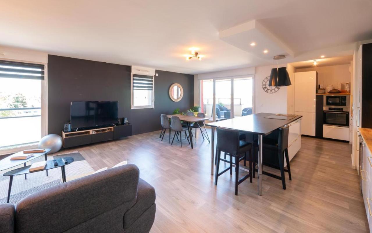 Le Luxury - Rooftop - Circuit - 4 Pers Apartment Le Mans Luaran gambar